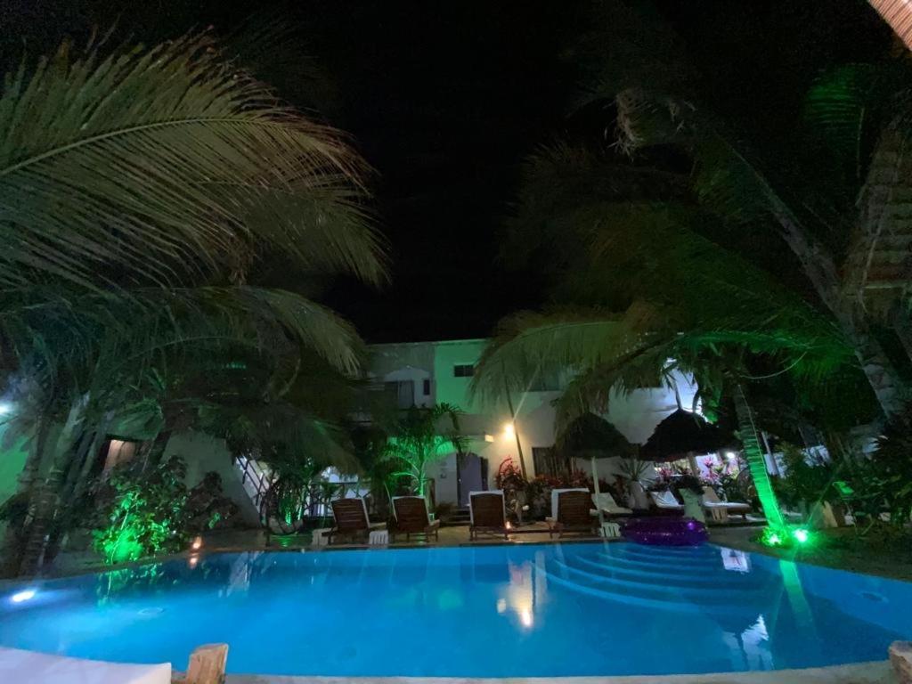 Cezere The Palm Hotel Paje Exterior photo