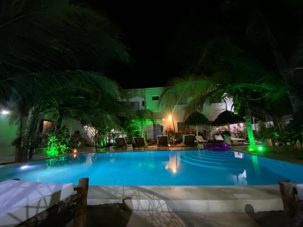 Cezere The Palm Hotel Paje Exterior photo